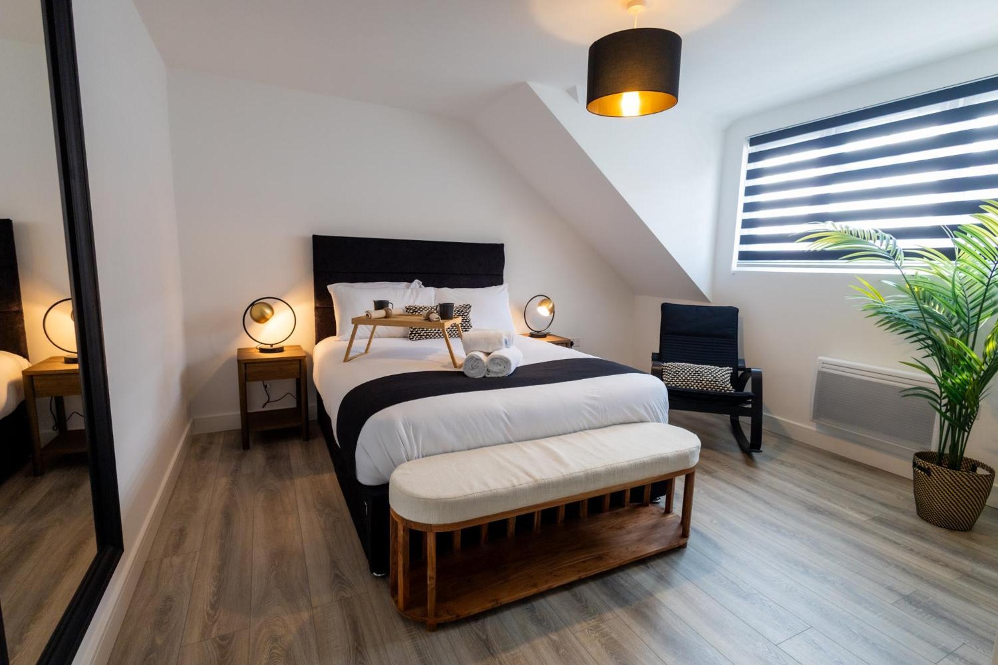 Contemporary 3Br Flat In Watford Lägenhet Watford  Exteriör bild